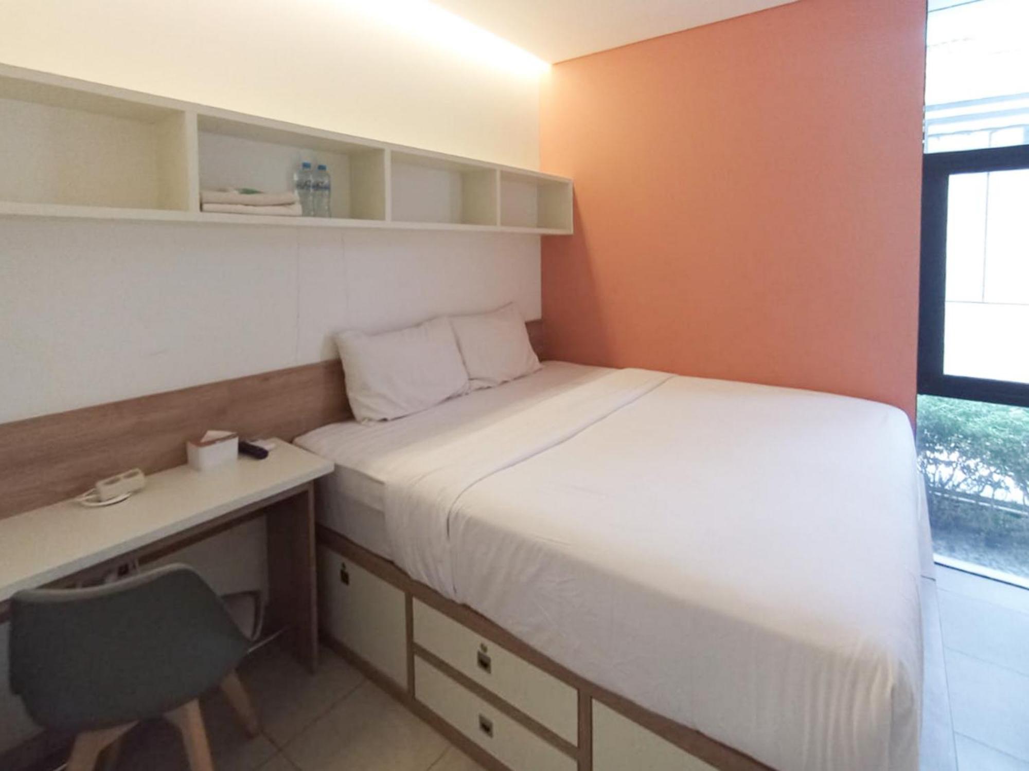 Hotel Ofo Kost Premium Kampung Inggris Pare Syariah Mitra Reddoorz Esterno foto