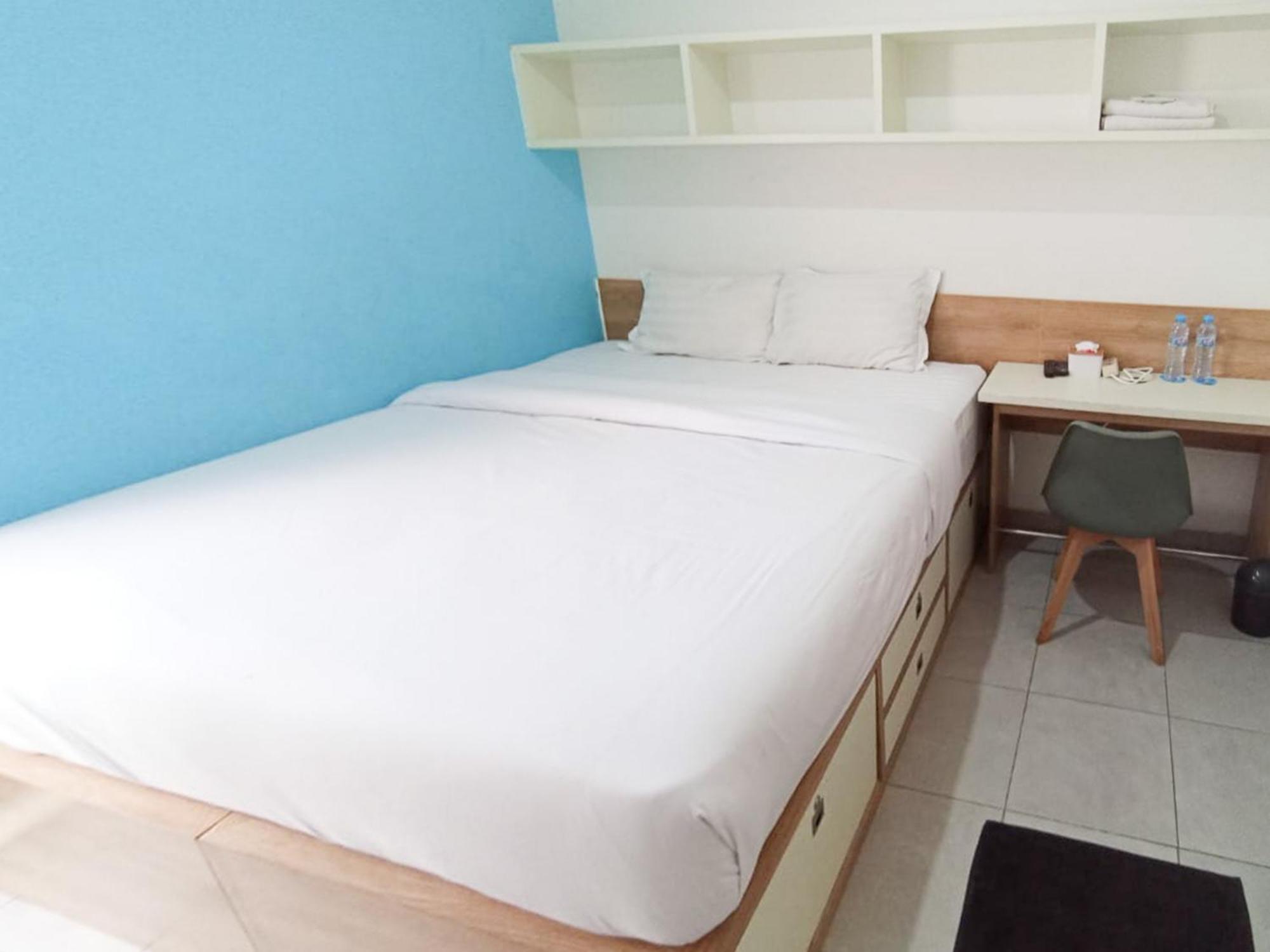 Hotel Ofo Kost Premium Kampung Inggris Pare Syariah Mitra Reddoorz Esterno foto