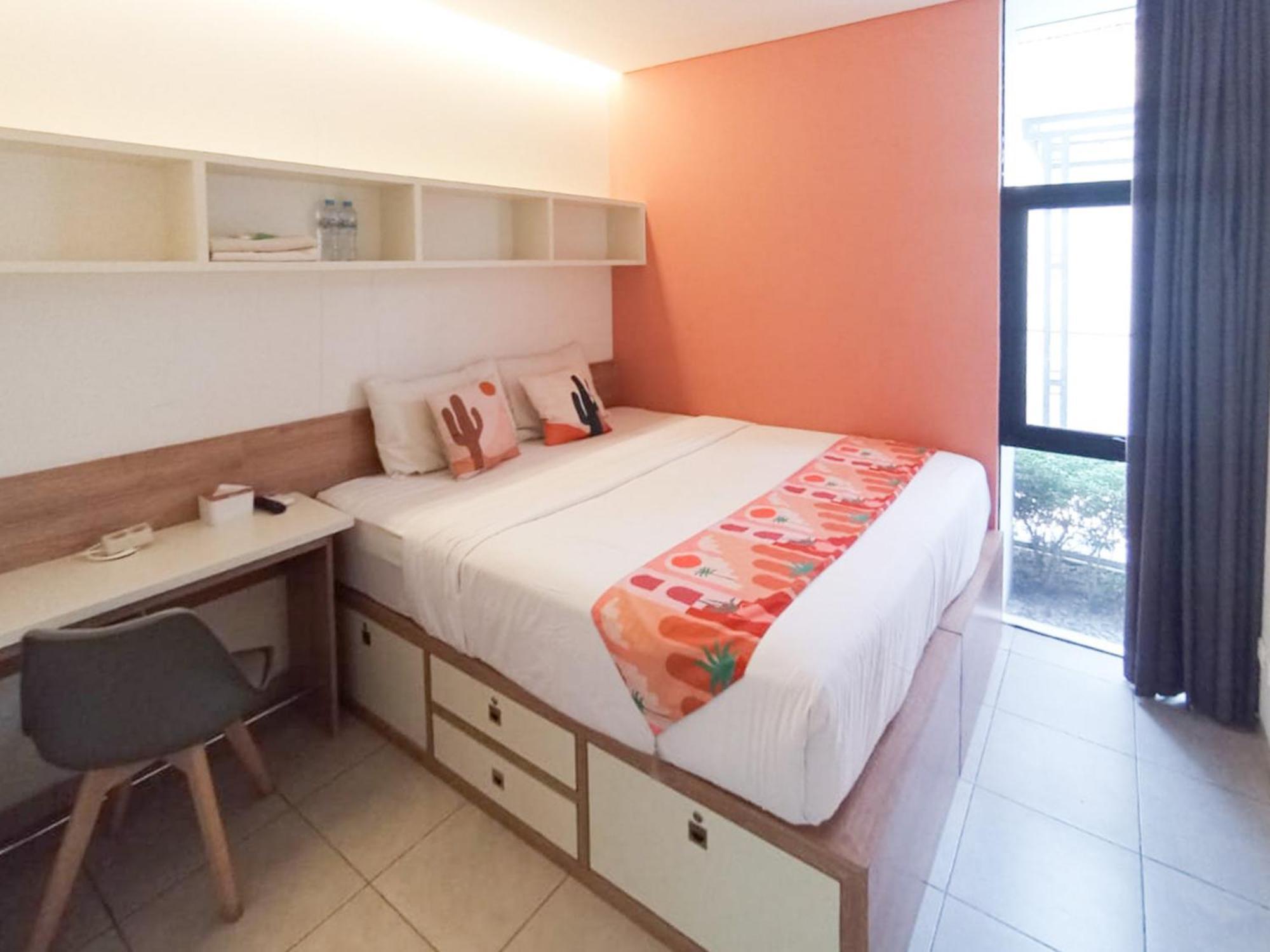 Hotel Ofo Kost Premium Kampung Inggris Pare Syariah Mitra Reddoorz Esterno foto