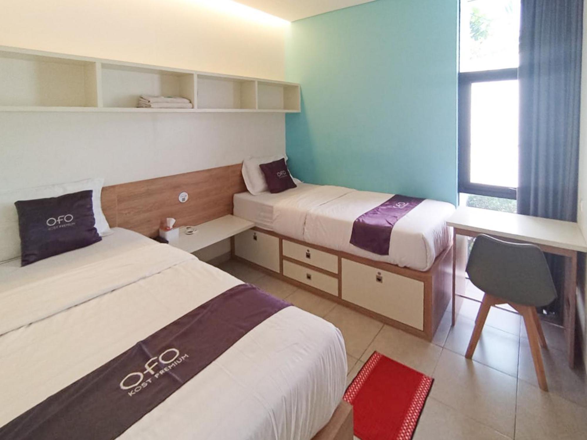 Hotel Ofo Kost Premium Kampung Inggris Pare Syariah Mitra Reddoorz Esterno foto