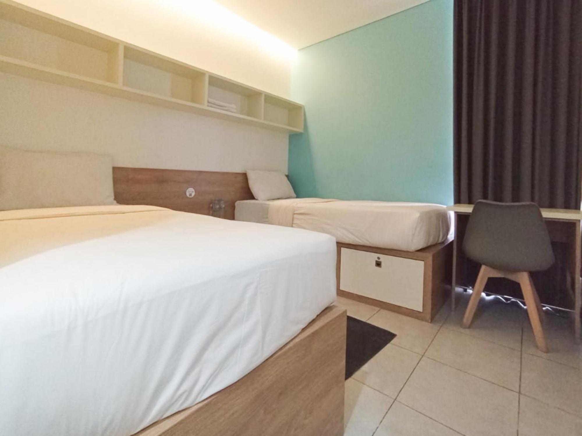 Hotel Ofo Kost Premium Kampung Inggris Pare Syariah Mitra Reddoorz Esterno foto