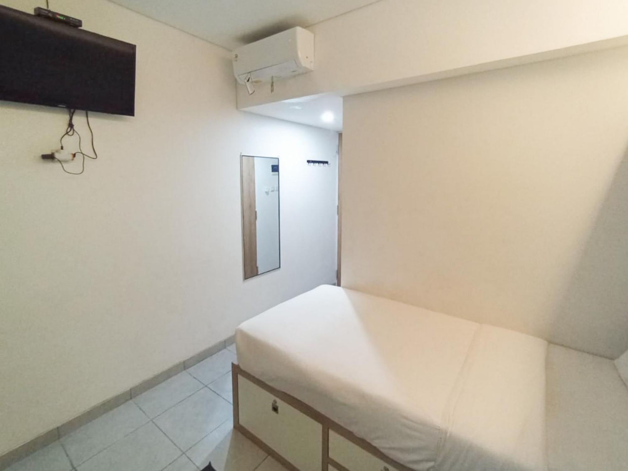 Hotel Ofo Kost Premium Kampung Inggris Pare Syariah Mitra Reddoorz Esterno foto