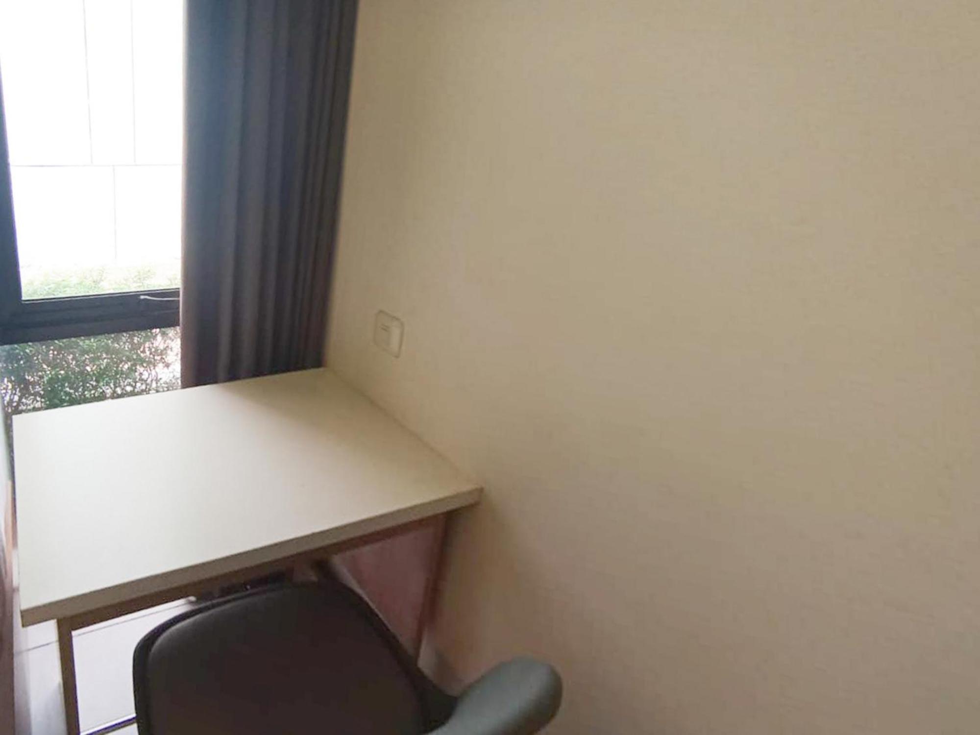Hotel Ofo Kost Premium Kampung Inggris Pare Syariah Mitra Reddoorz Esterno foto