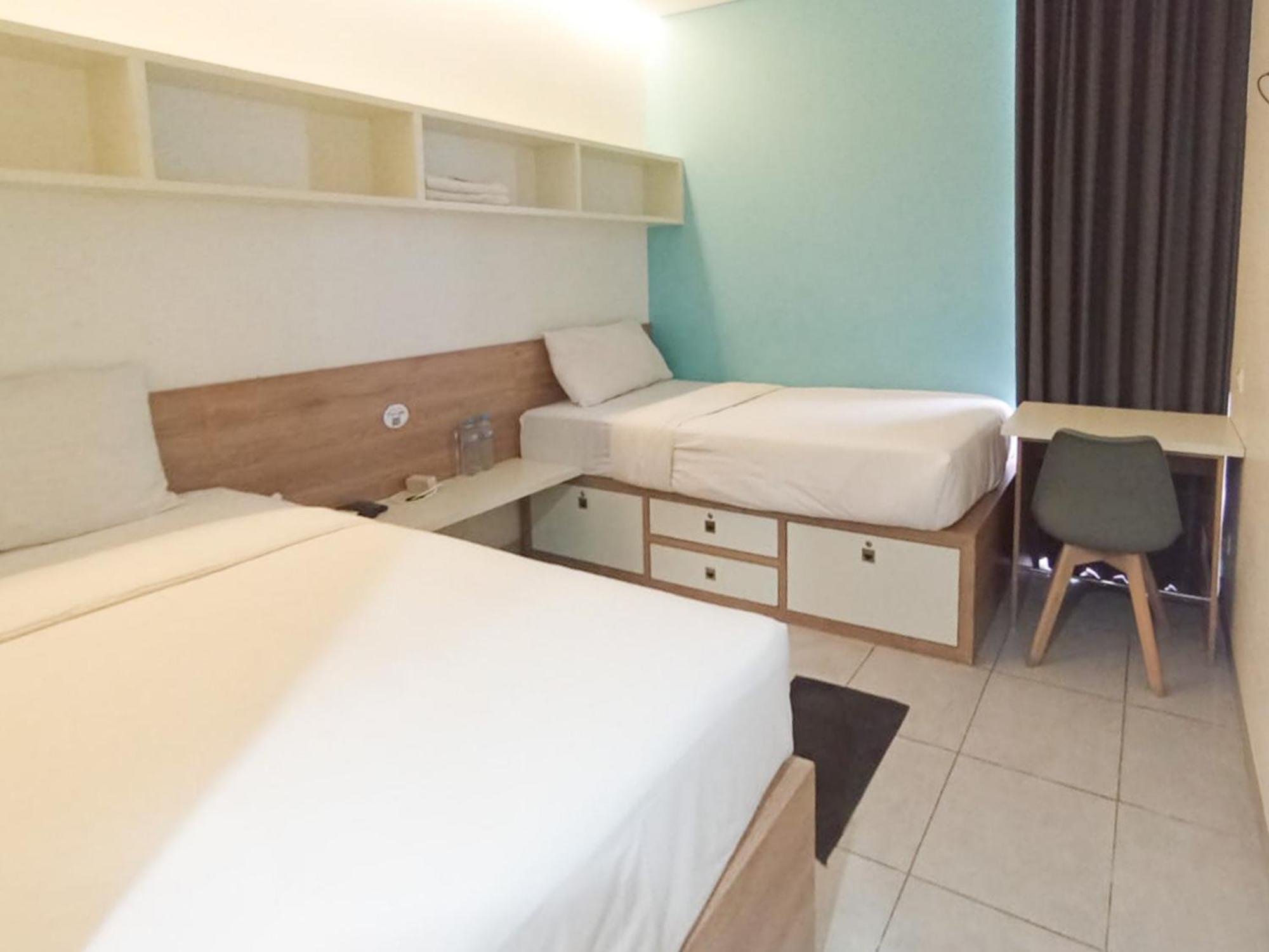 Hotel Ofo Kost Premium Kampung Inggris Pare Syariah Mitra Reddoorz Esterno foto